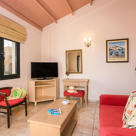 Pilot'S Villas Luxury Suites Hersonissos  Exteriör bild