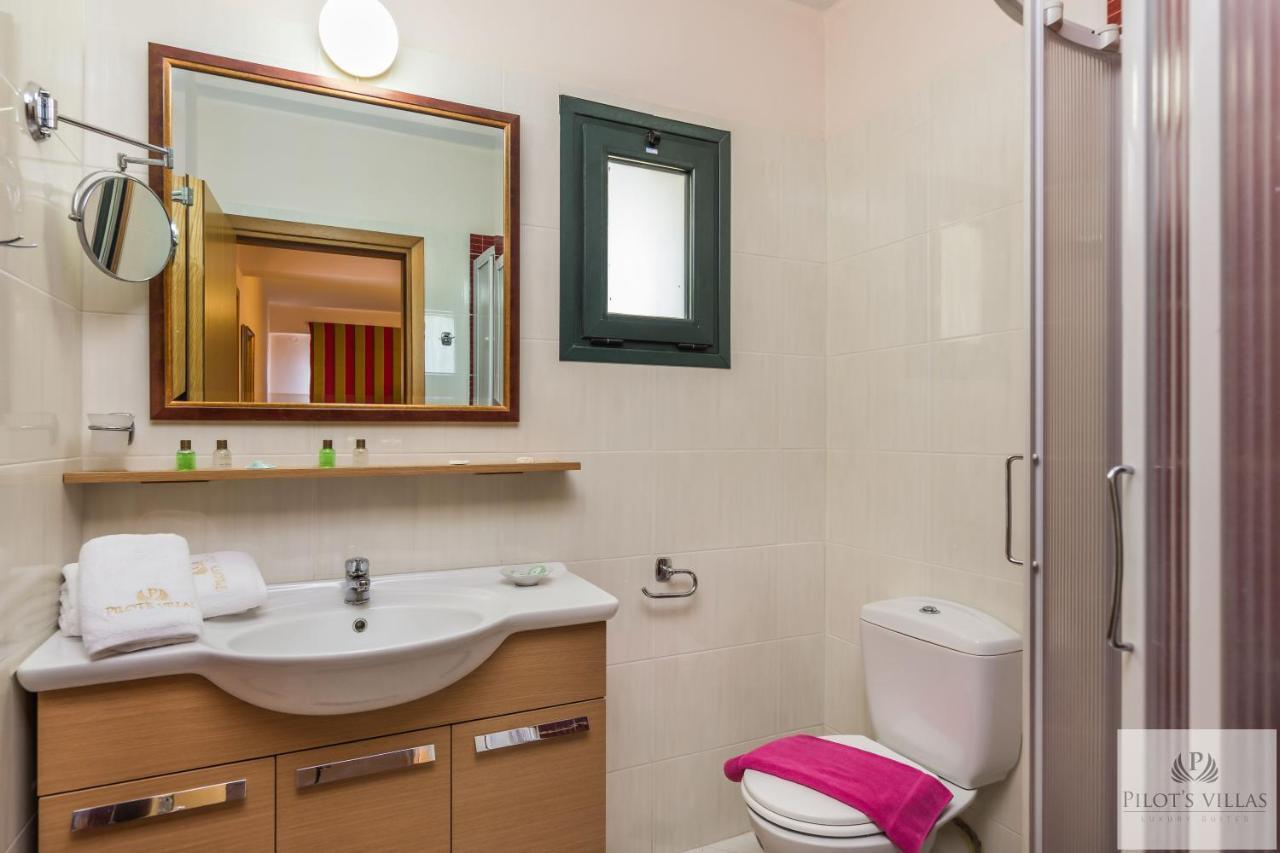 Pilot'S Villas Luxury Suites Hersonissos  Exteriör bild