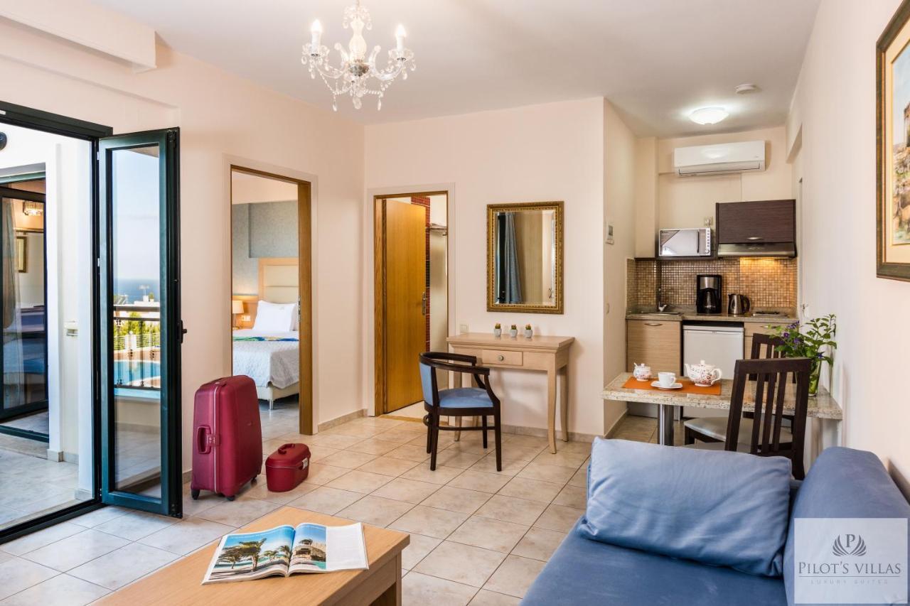 Pilot'S Villas Luxury Suites Hersonissos  Exteriör bild