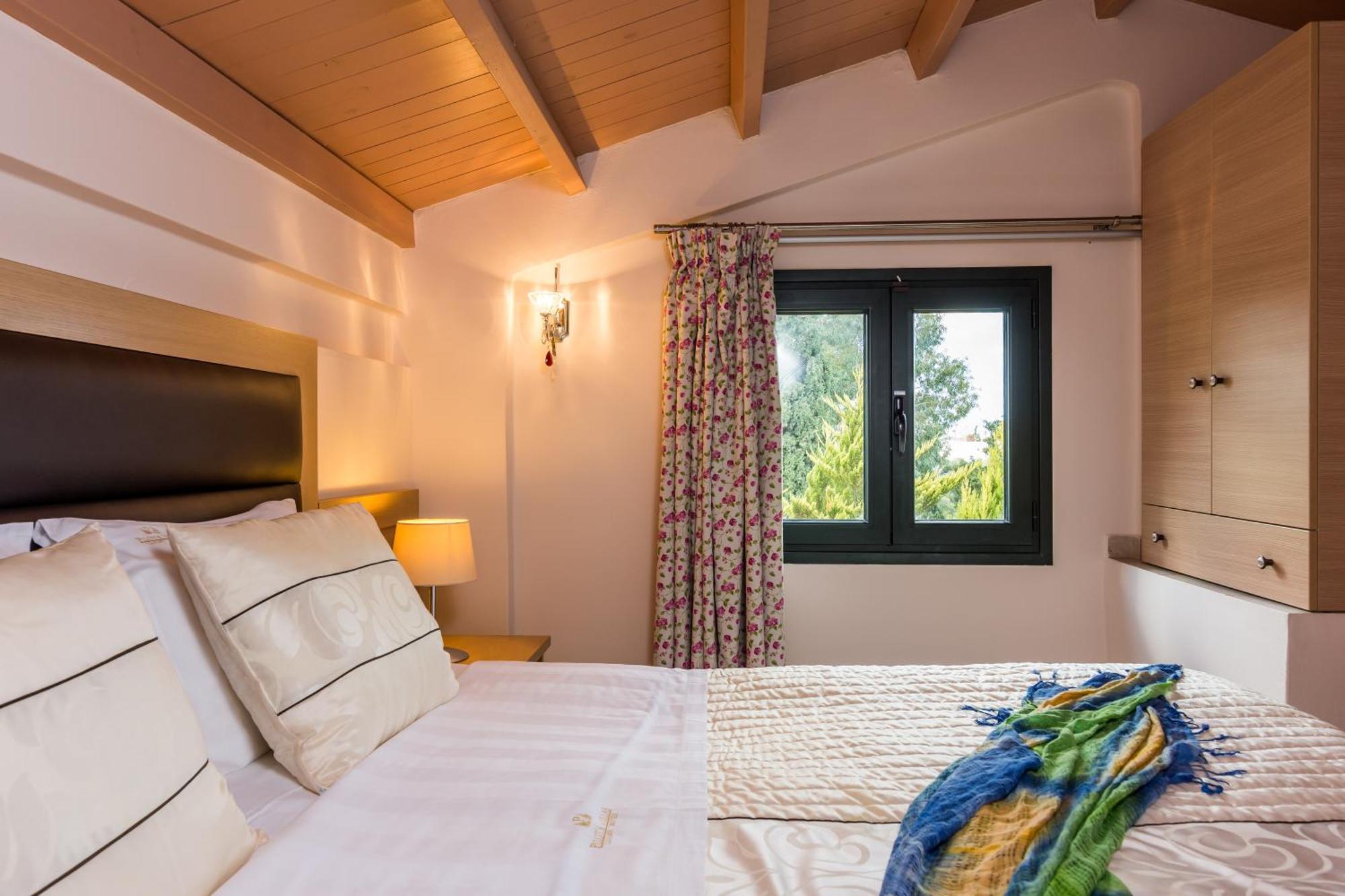 Pilot'S Villas Luxury Suites Hersonissos  Exteriör bild
