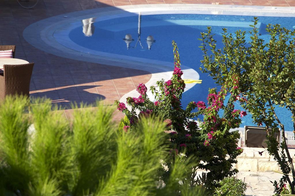 Pilot'S Villas Luxury Suites Hersonissos  Exteriör bild